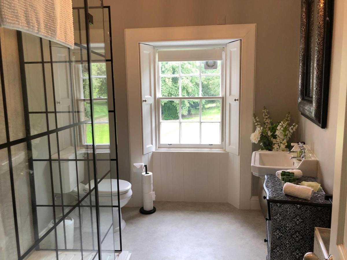 ホーイック Branxholme Castle Bed & Breakfast エクステリア 写真